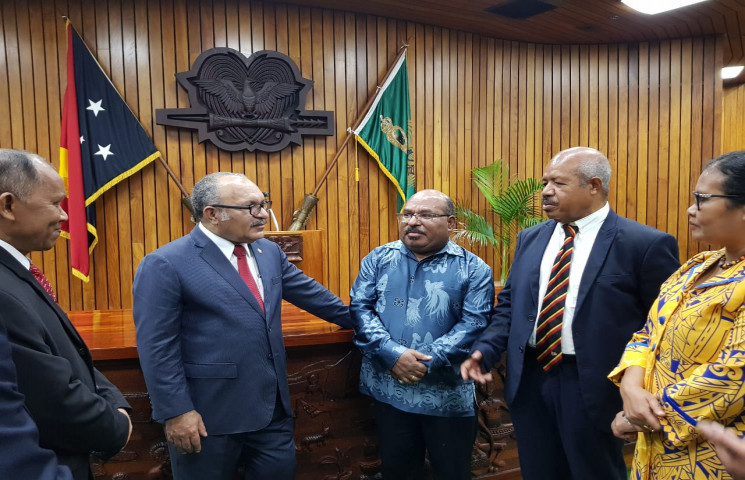 Papua Persilahkan Pesawat Delegasi Apec PNG Parkir di Bandara Sentani